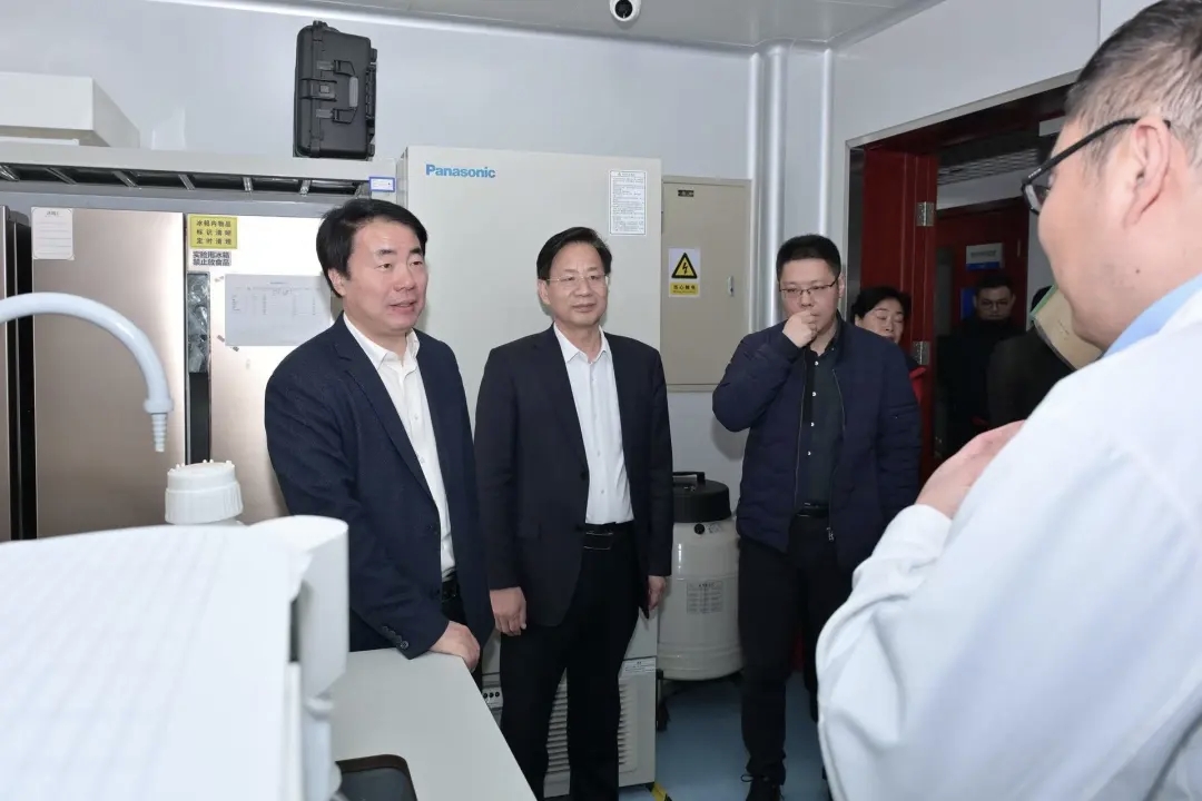 webwxgetmsgimg (1).jpg