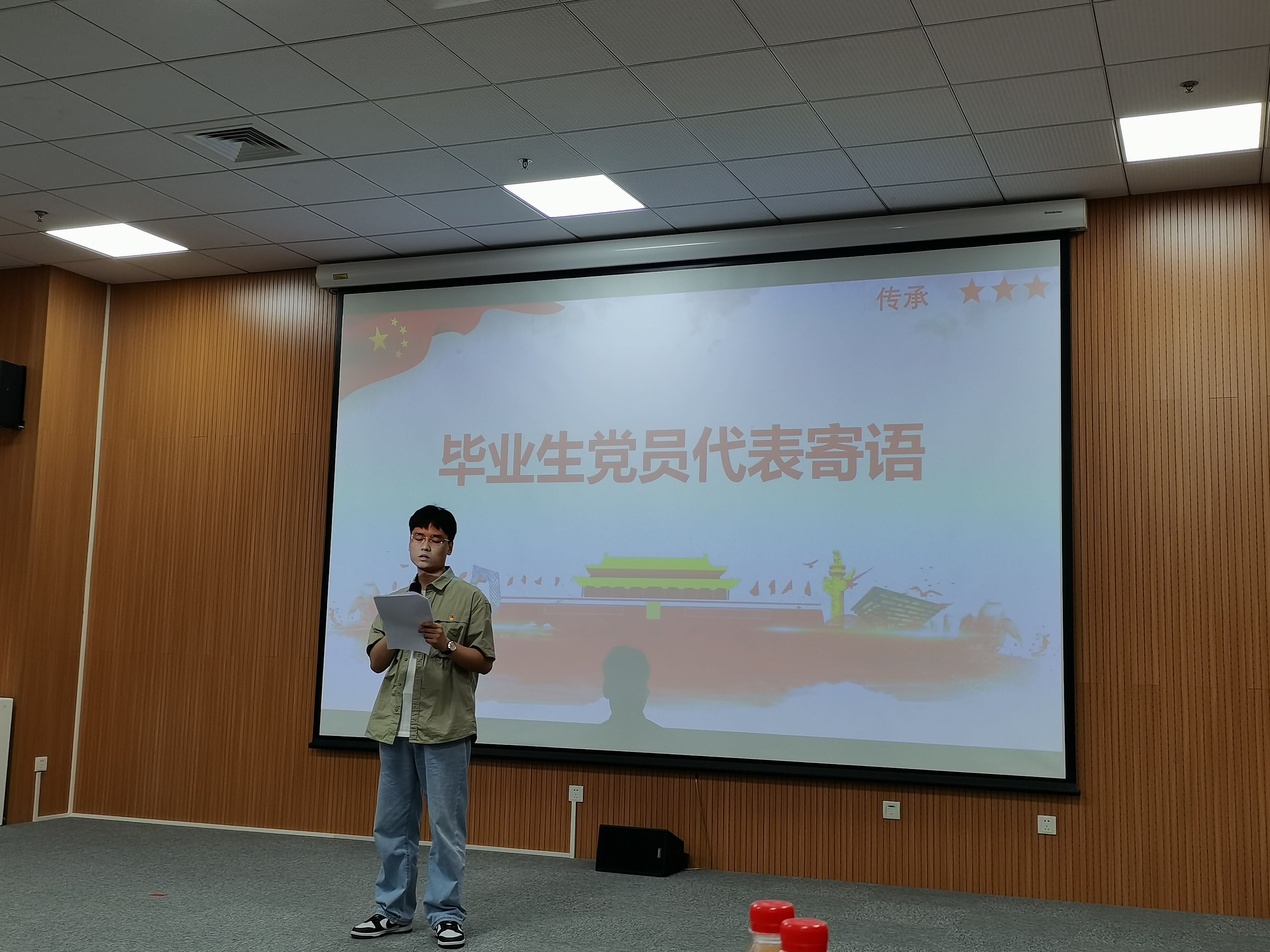 47acc54cca45bbfdba2ac11461822af.jpg