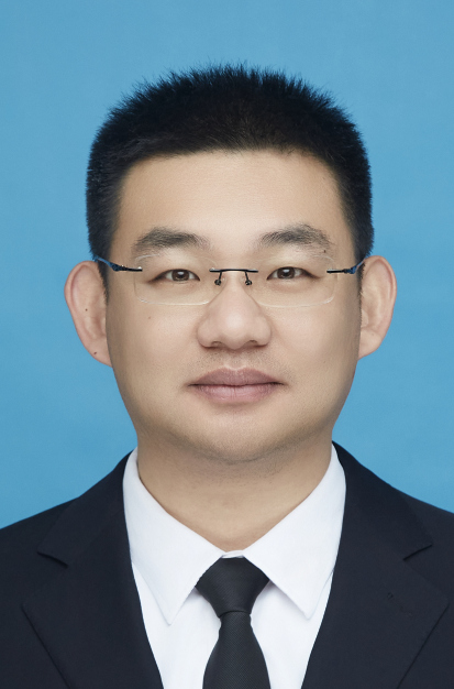 徐轩证件照-1寸.jpg