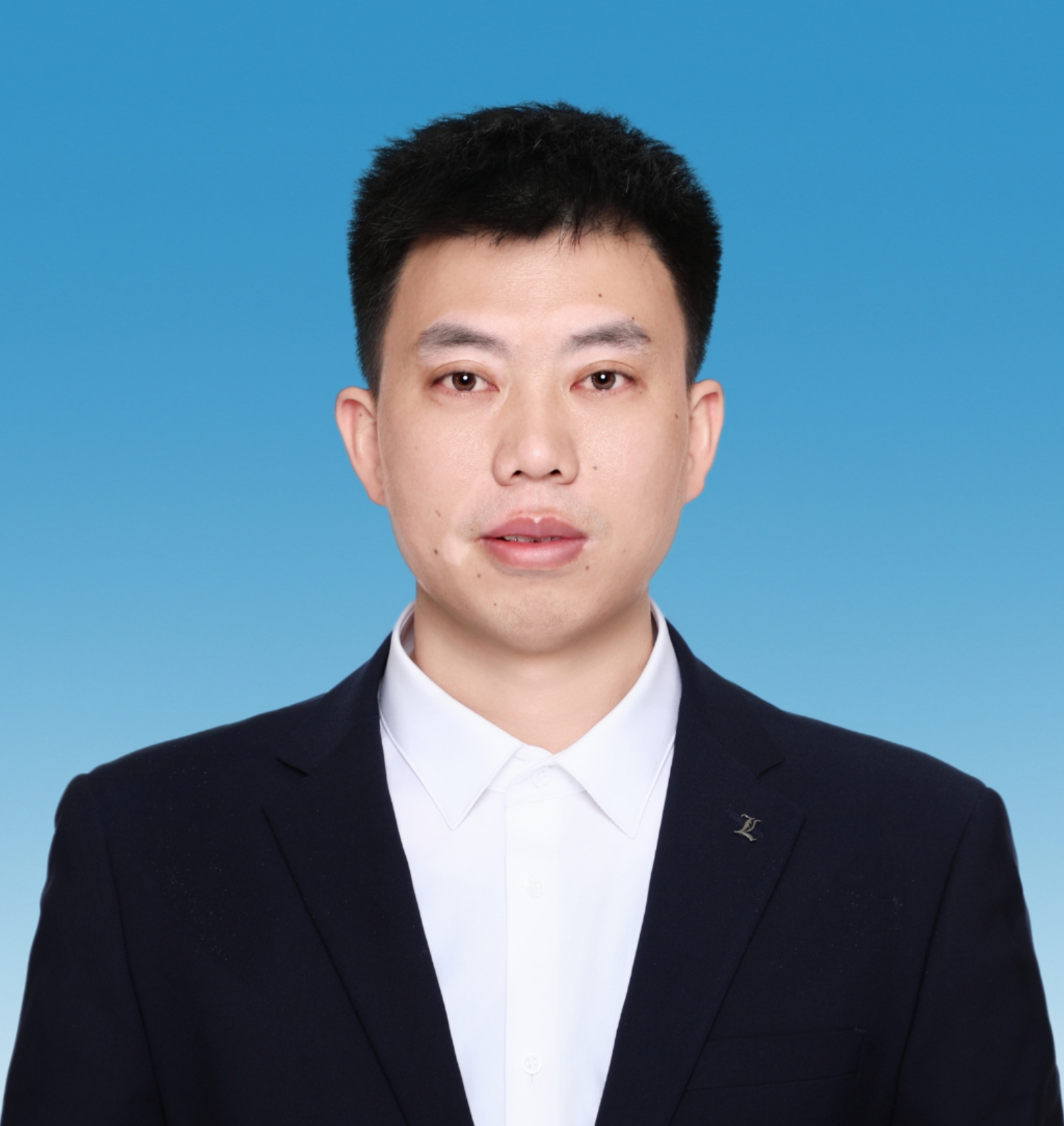 证件照-杨绪飞.jpg