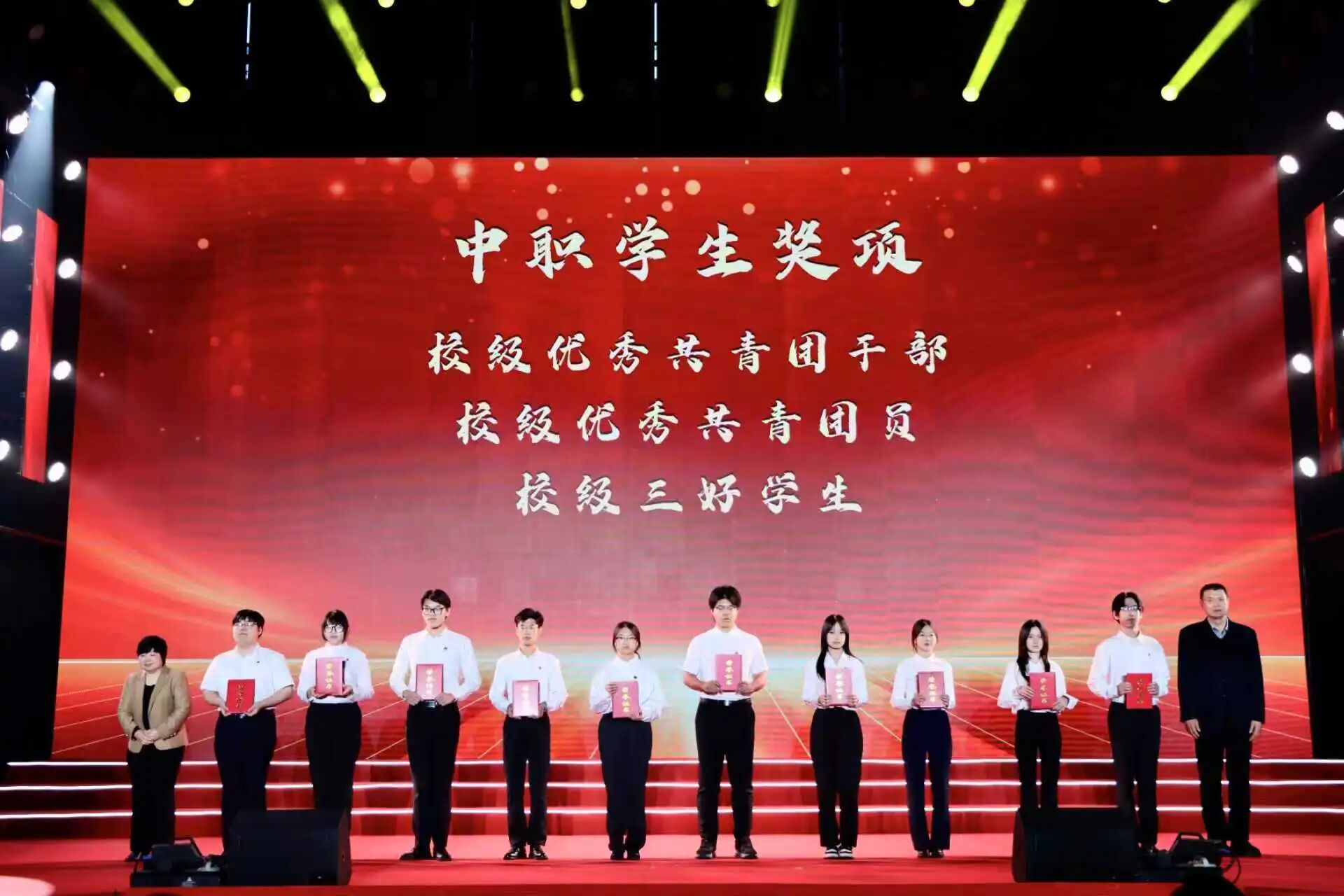 d54da138318d0dd6263092ecd9274a5d.jpg