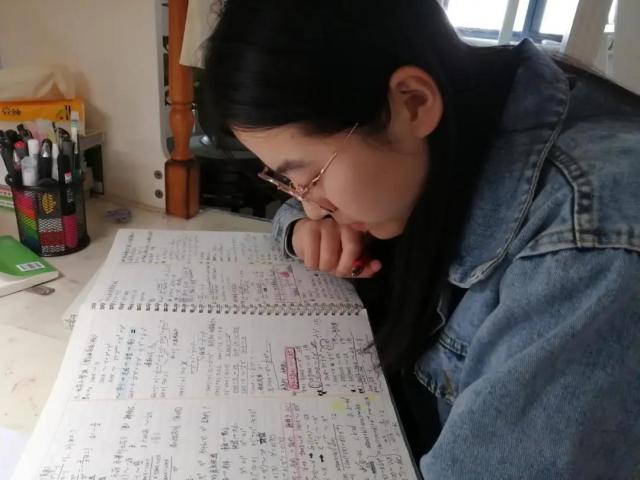 人文社科学院 赵雨萌.jpg