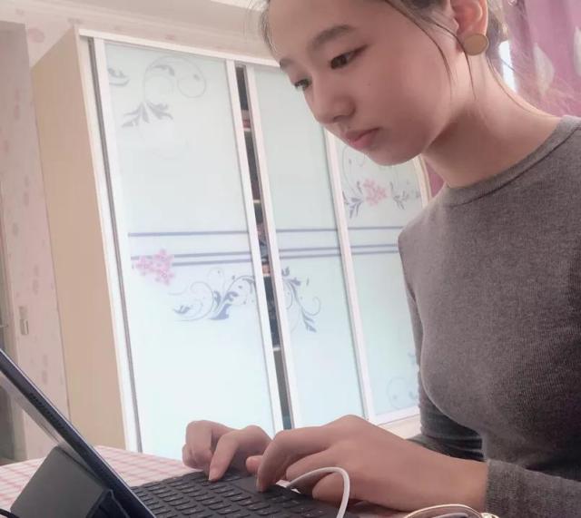 安全工程学院 刘蕊.jpg