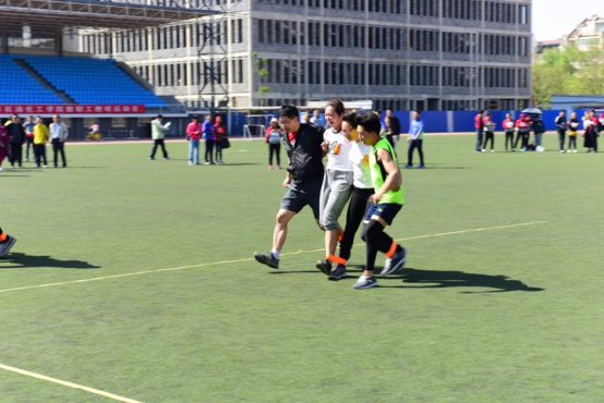 H:\新加卷\J盘文件\2011-10-8\yangyf\图片\2017\运动会\微信图片_20170420105408.jpg