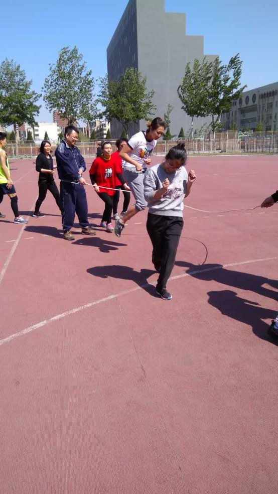 H:\新加卷\J盘文件\2011-10-8\yangyf\图片\2017\运动会\微信图片_20170420105331.jpg