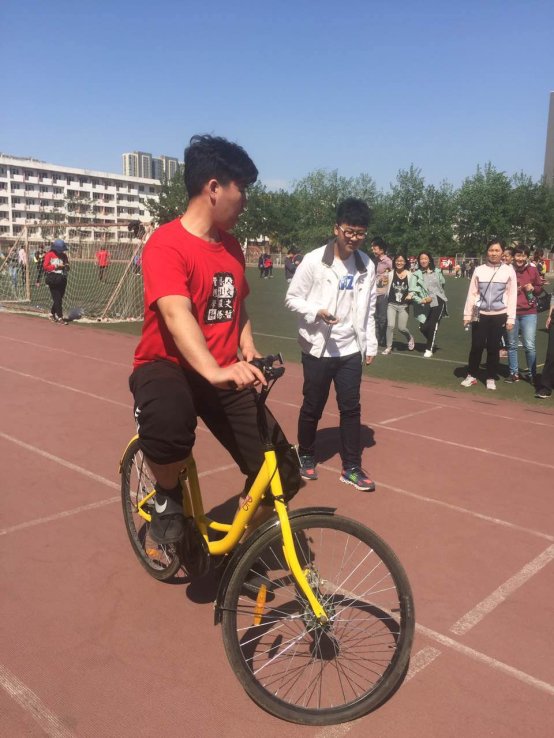 H:\新加卷\J盘文件\2011-10-8\yangyf\图片\2017\运动会\微信图片_20170420105343.jpg