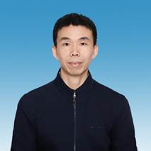 202404学院集体照的单人照